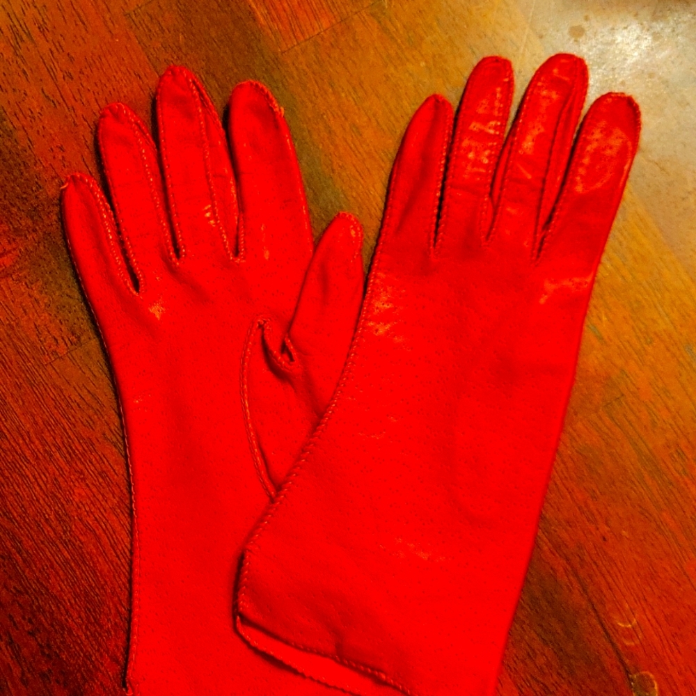 Vintage red leather Ann Taylor gloves